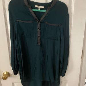 XS Teal Flowy Top